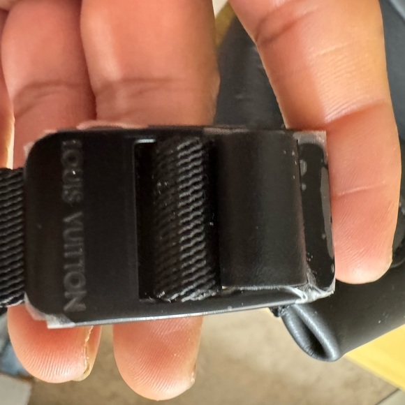 LV DISCOVERY BACKPACK. Have box , bag and receipt. - Picture 6 of 8